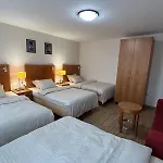 Πανσιόν V Zatacce 3*