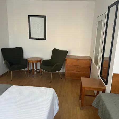 V Zatacce Guest house Plzen