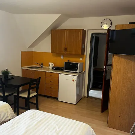 Pensjonat V Zatacce 3*