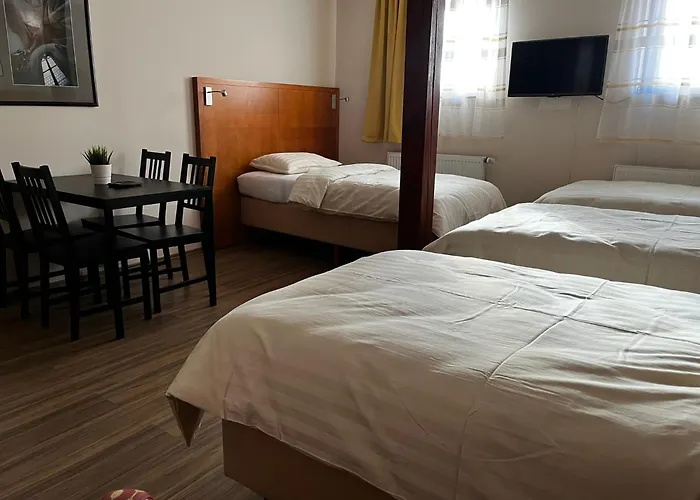 V Zatacce Gasthuis 3*