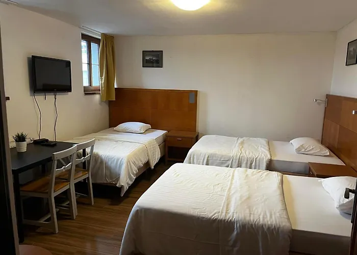 V Zatacce Guest house 3*